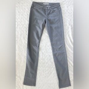 Joes Jeans THE CHELSEA Gray Soft Jean 

NO:ULDY5157

CUT# JWD545